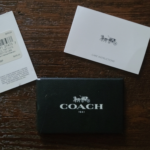 COACH TROUPE - Picture 9 of 10